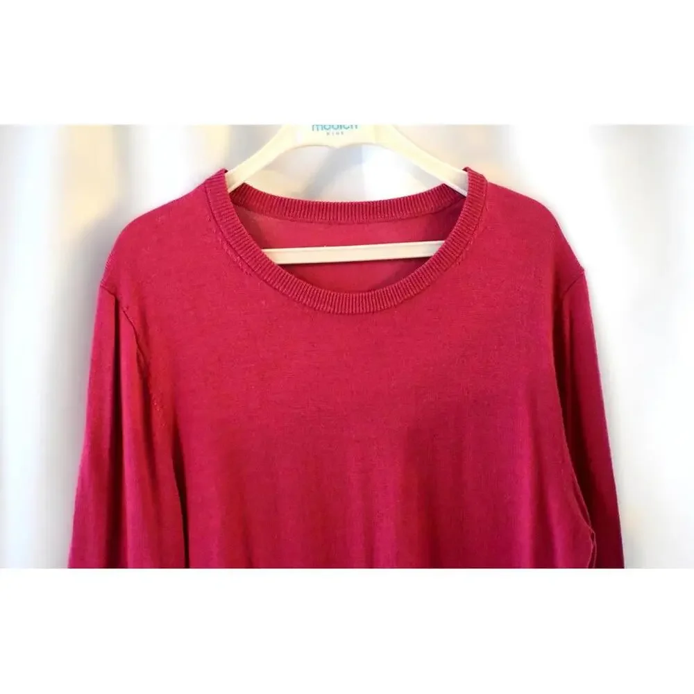 Cozy Women's Crew Neck Sweater in Vibrant Red - Picture 3 of 6